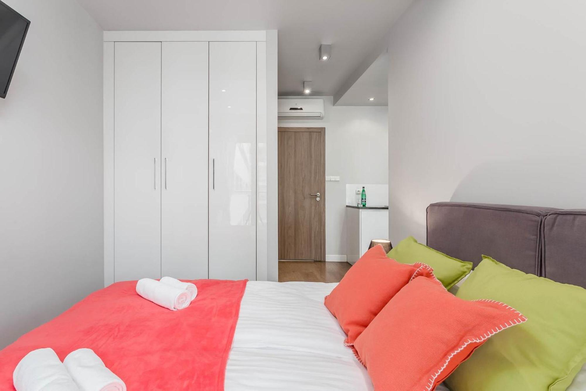 ורשה Rent Like Home - Oxygen Wronia 45 II מראה חיצוני תמונה